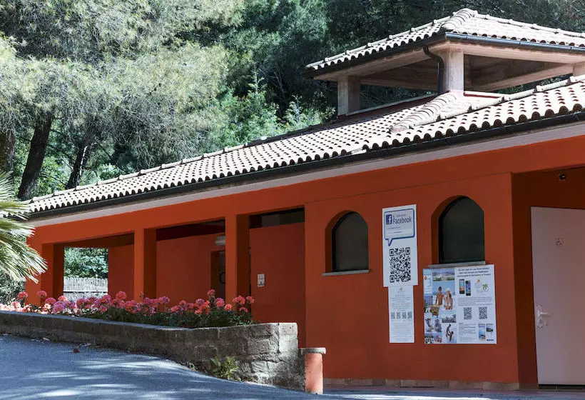 فندق Camping Le Pianacce