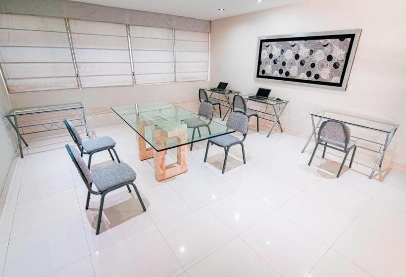 هتل El Angolo Piura