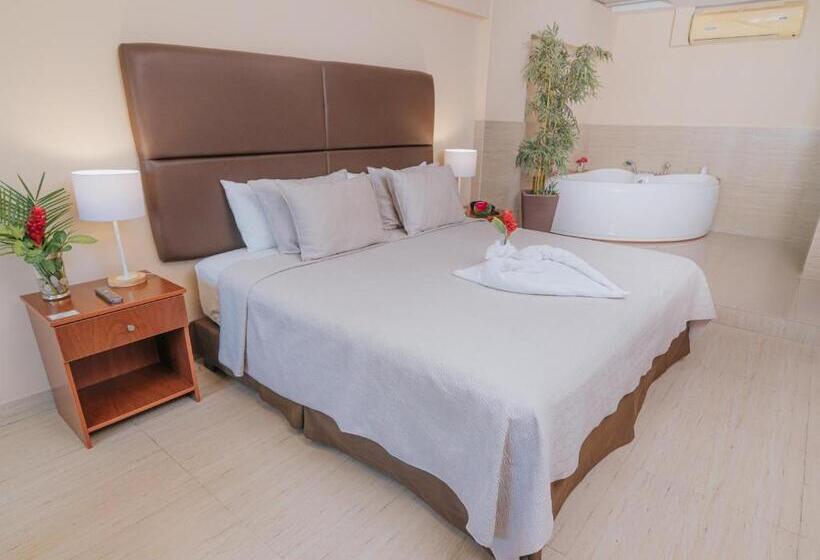 هتل El Angolo Piura