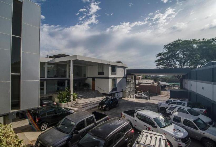 هتل El Angolo Piura