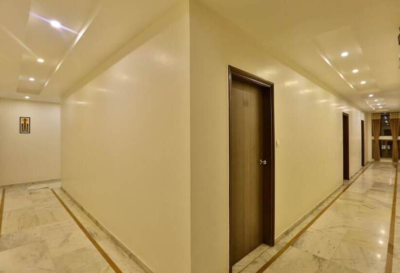 Отель Kamran Palace