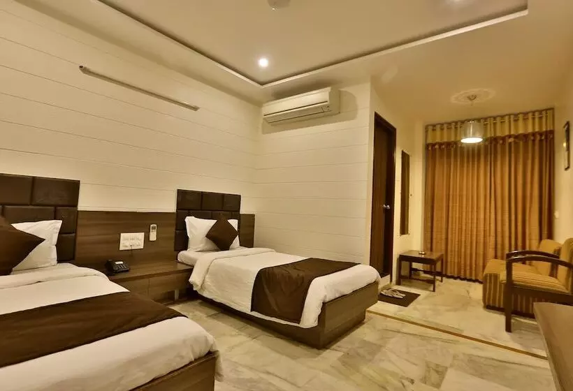 Отель Kamran Palace