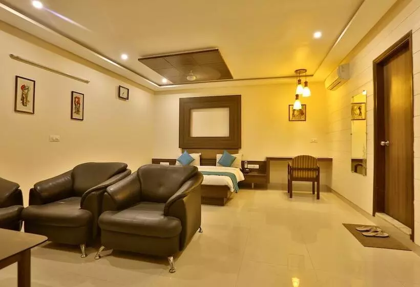 Отель Kamran Palace