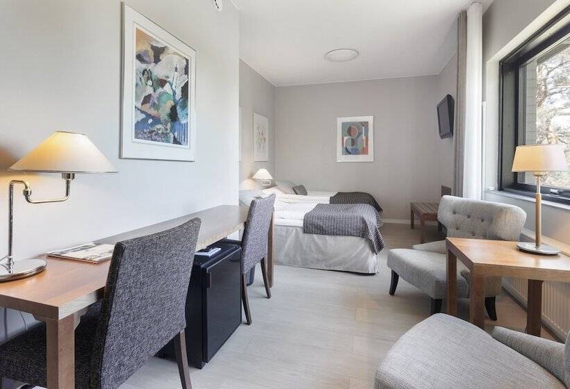 בית מלון כפרי Majvik Congress