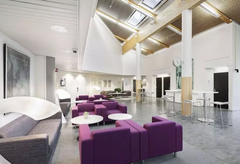 בית מלון כפרי Majvik Congress