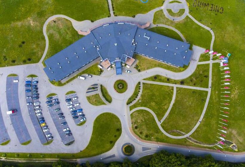 בית מלון כפרי Mistral Sport