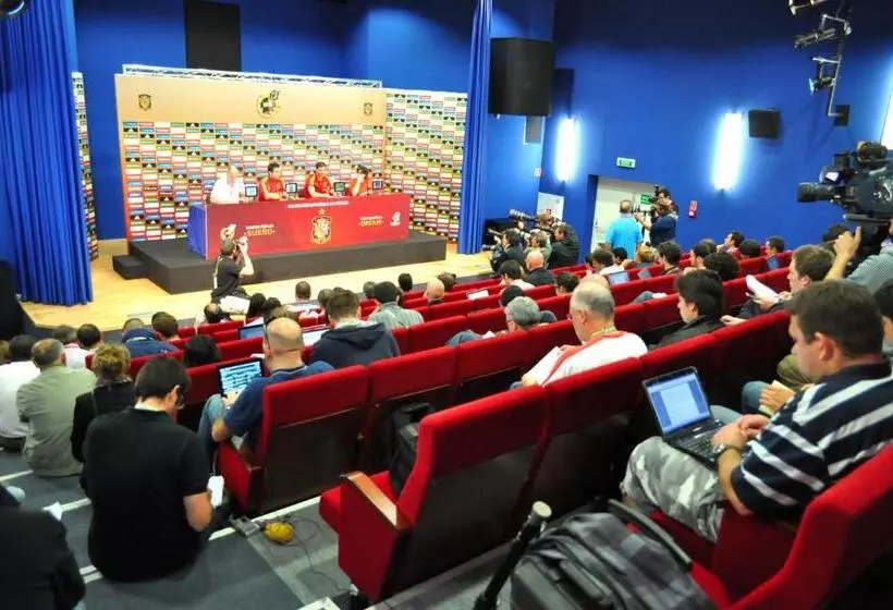 فندق Mistral Sport