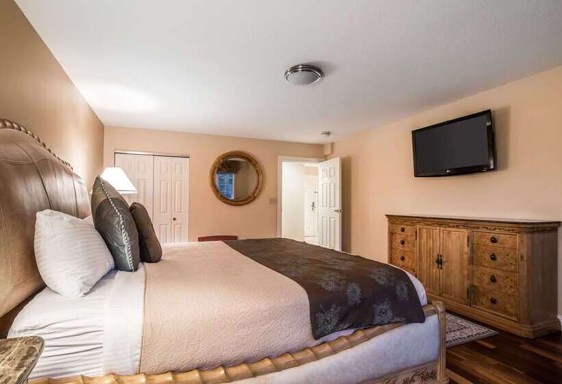 Riverside Hotel, Ascend Hotel Collection