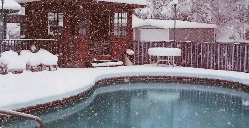 酒店 Sonora Aladdin Motor Inn