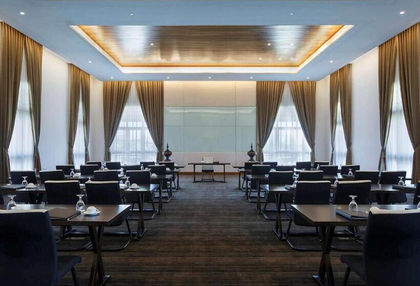 هتل The Lake Garden Nay Pyi Taw Mgallery Collection