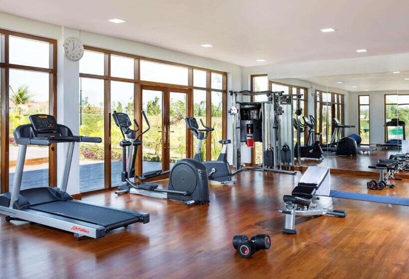 هتل The Lake Garden Nay Pyi Taw Mgallery Collection