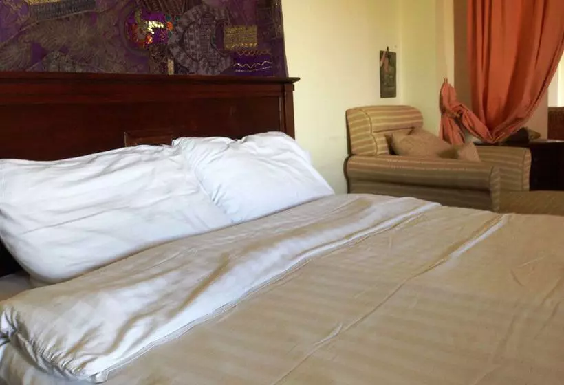 Отель Yanadin Serviced Apartment