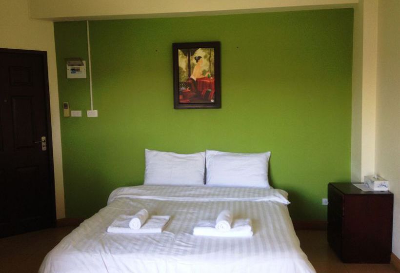 ホテル Yanadin Serviced Apartment