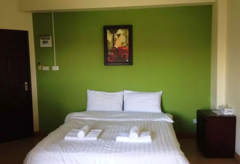 Отель Yanadin Serviced Apartment