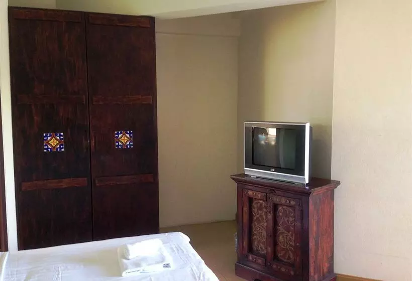 Отель Yanadin Serviced Apartment