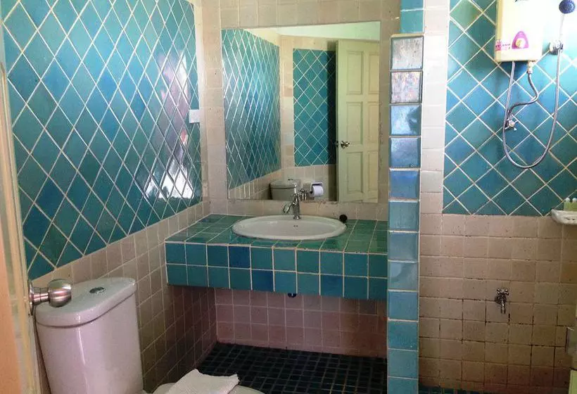 Отель Yanadin Serviced Apartment