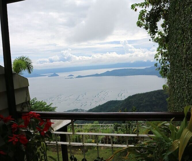 Joaquin's Bed And Breakfast