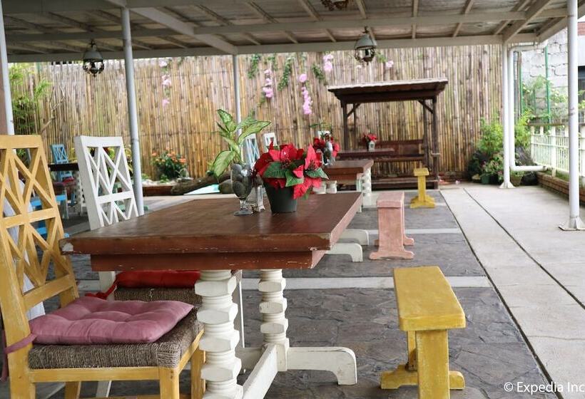 Joaquin's Bed And Breakfast