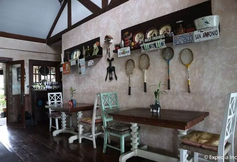 Joaquin's Bed And Breakfast