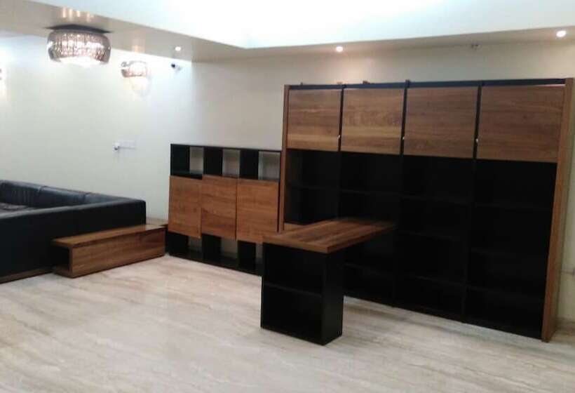 Kalpatharuvu Service Apartments