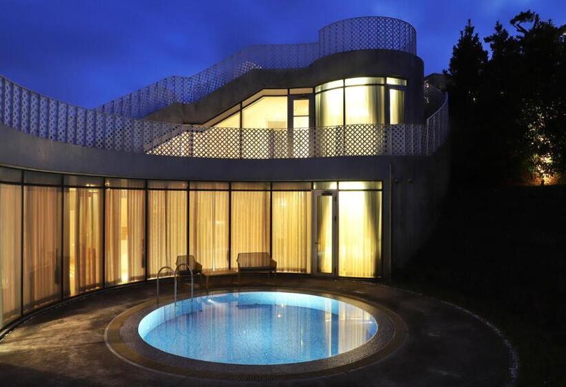 Lotte Resort Jeju Artvillas