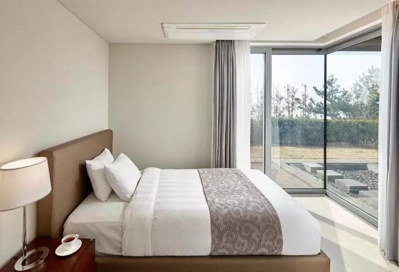 Lotte Resort Jeju Artvillas