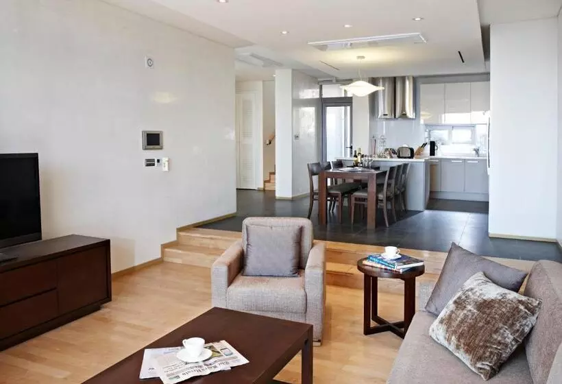 Lotte Resort Jeju Artvillas