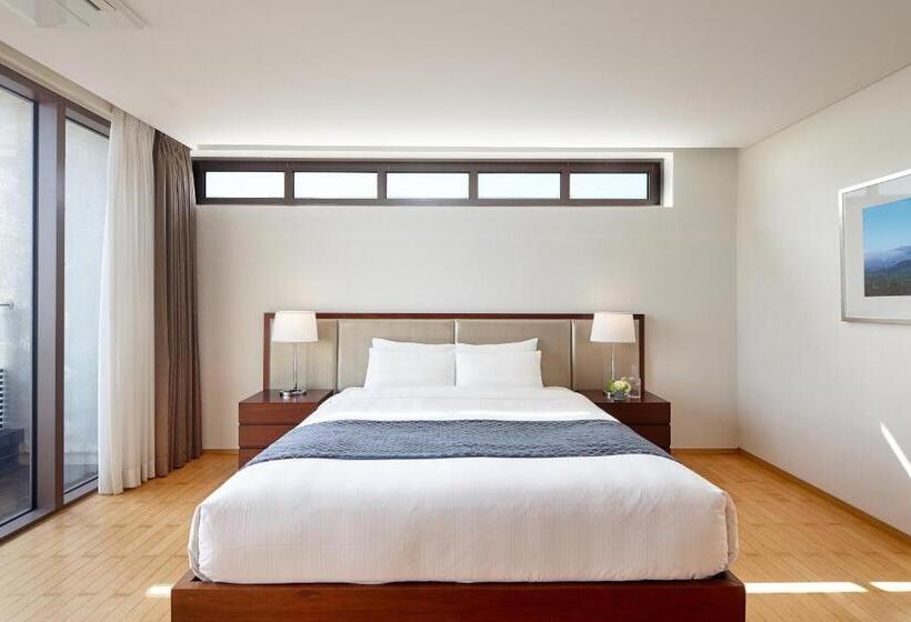 Lotte Resort Jeju Artvillas