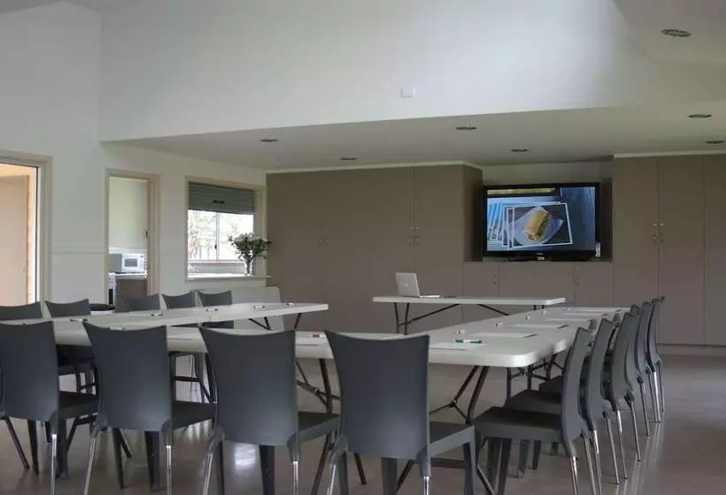 مُتل Big4 Port Fairy Holiday Park