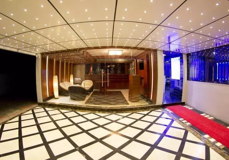 Park Avenue Hotel Nungambakkam