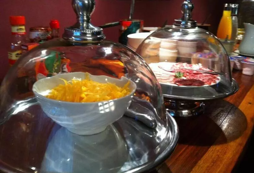 پانسیون Bush Pillow Guest House