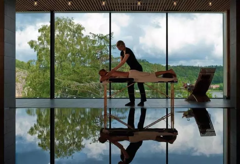 Vann Spa Hotell & Konferens