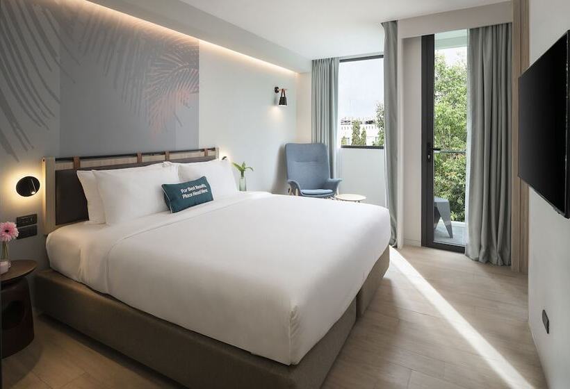 호텔 Jonox Phuket Karon