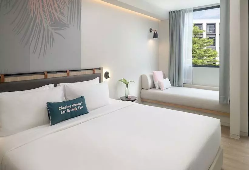 Hotelli Jonox Phuket Karon