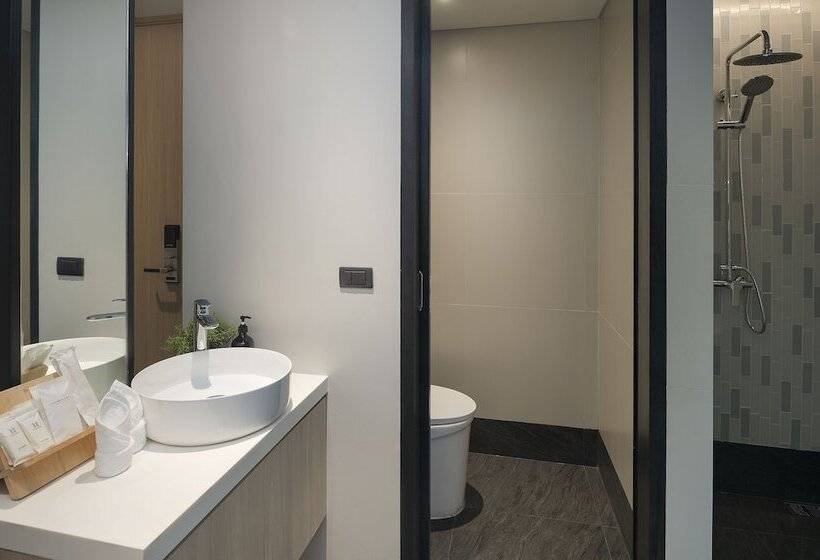 호텔 Jonox Phuket Karon