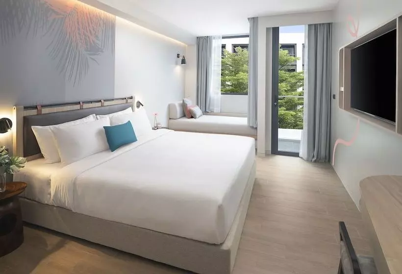 Hotelli Jonox Phuket Karon