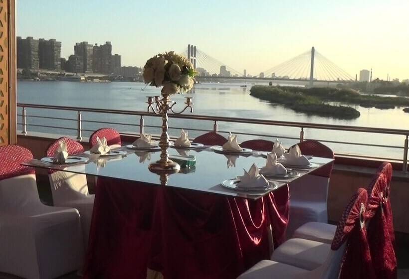 هتل Nile Transport