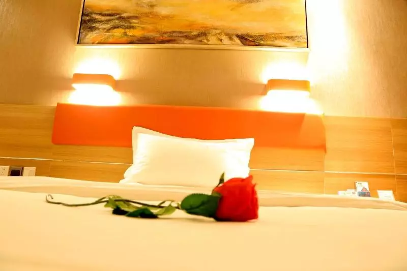 Hotelli 7 Days Premium·neijiang Wanda Plaza