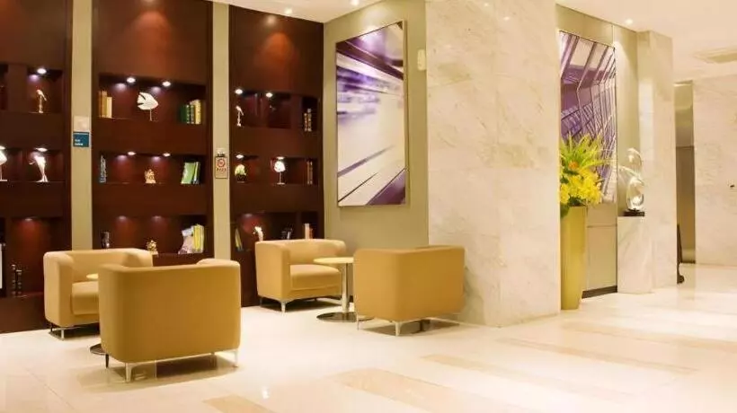 Hotelli City Comfort Inn Baise City Center Jinhua