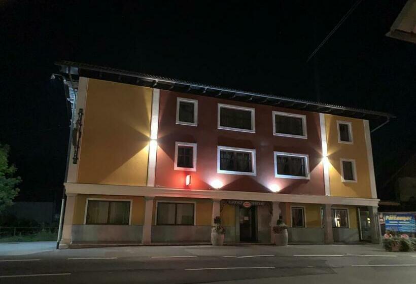 Albergue Gasthof Zentral