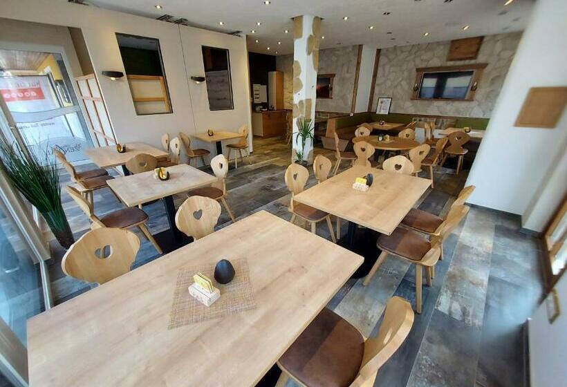 Albergue Gasthof Zentral