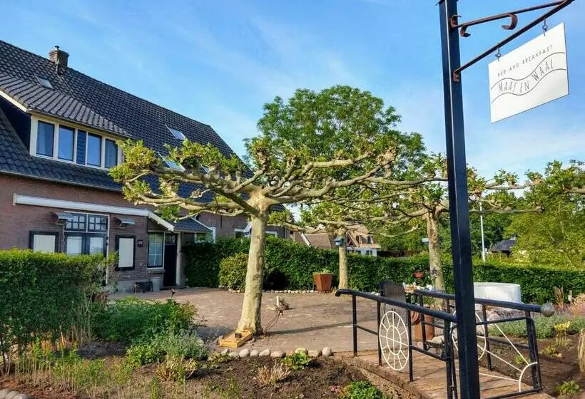 Bed And Breakfast Maas En Waal