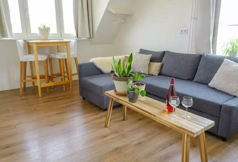 Bed And Breakfast Maas En Waal