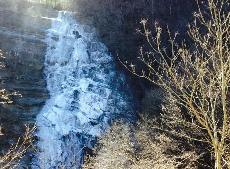 Hotelli Acquacheta Valtancoli