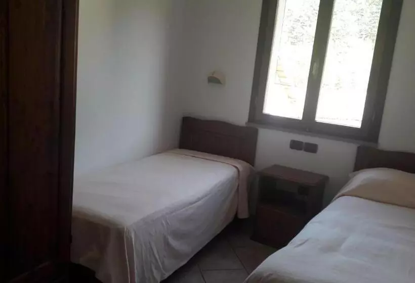 Hotelli Acquacheta Valtancoli