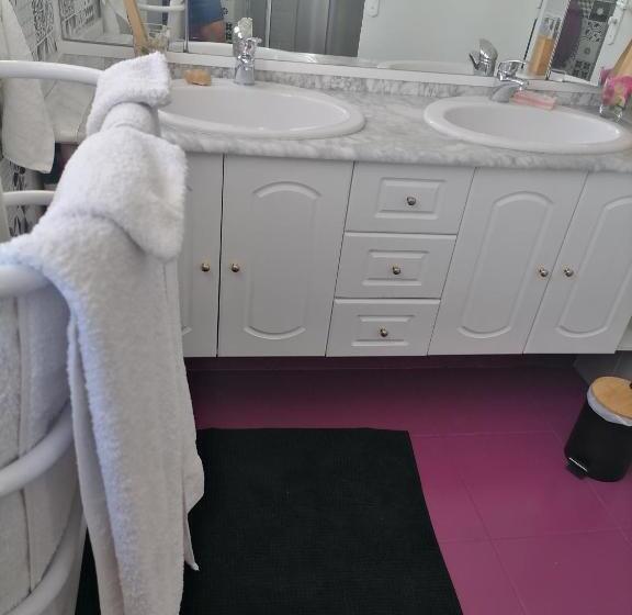 Pensió Chez Sophie Et Thibault