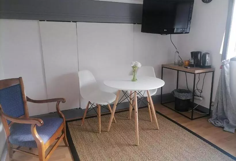 ペンション Chez Sophie Et Thibault