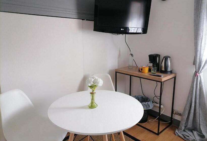 Pensió Chez Sophie Et Thibault