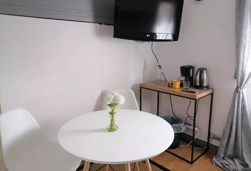 ペンション Chez Sophie Et Thibault