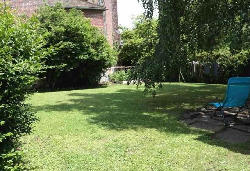 ベッドアンドブレックファースト Chambre Calme Et Accueillante, Parking Gratuit, Navette Gare Ou Aéroport